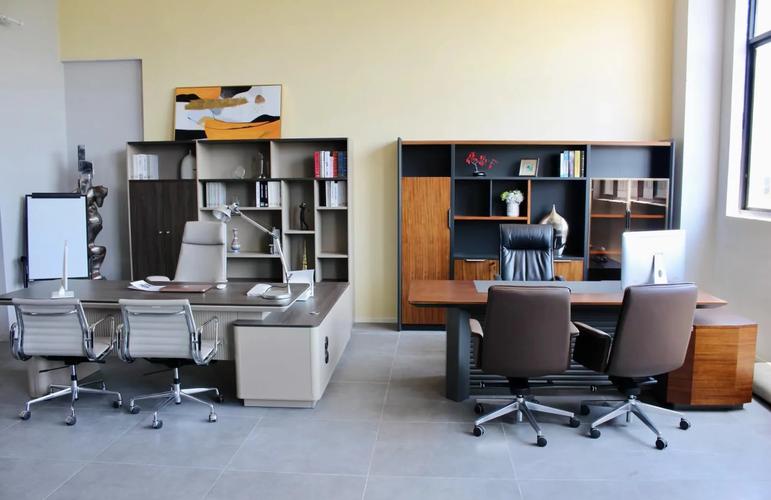 奉贤区3600平二手办公家具展厅实拍 品质与价值的交汇点